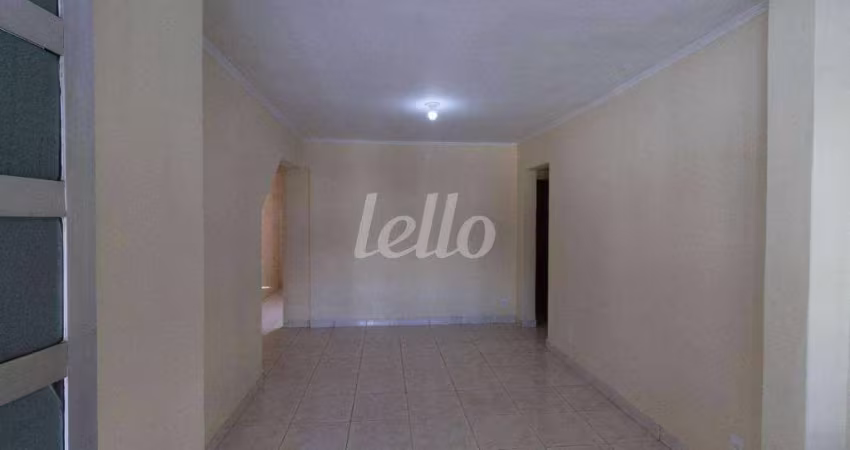 Casa com 2 quartos para alugar na Rua Baltazar de Morais, --, Vila Nivi, São Paulo