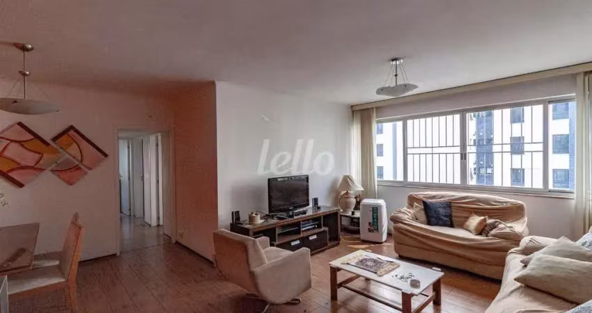 Apartamento com 3 quartos para alugar na Rua Pedro de Toledo, --, Vila Clementino, São Paulo