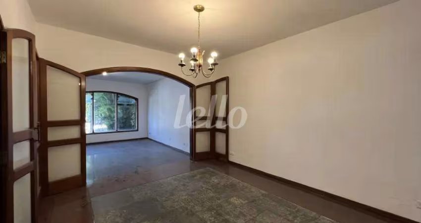 Casa comercial com 1 sala para alugar na Rua Comendador Eduardo Saccab, --, Brooklin Paulista, São Paulo