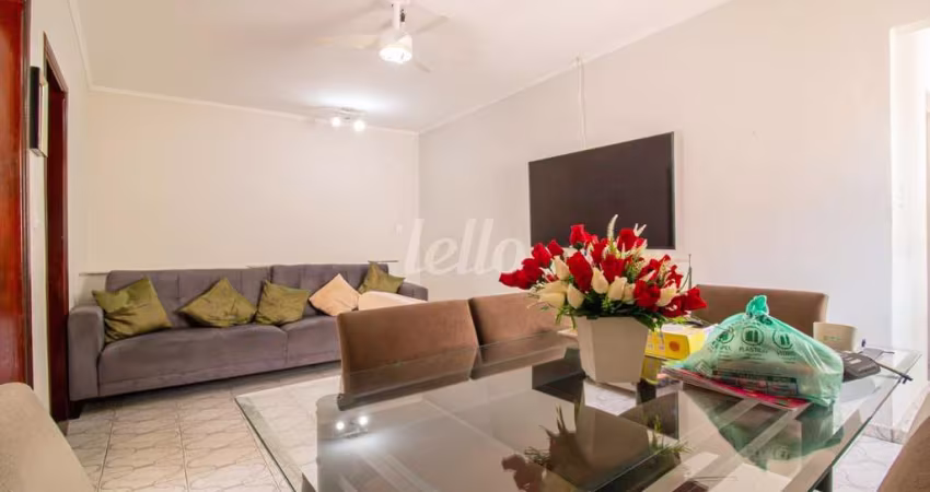 Casa com 2 quartos para alugar na Rua Joaquim Jorge Ribeiro, --, Jardim Cotching, São Paulo
