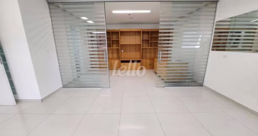 Sala comercial com 3 salas para alugar na Rua Apinajés, --, Pompéia, São Paulo