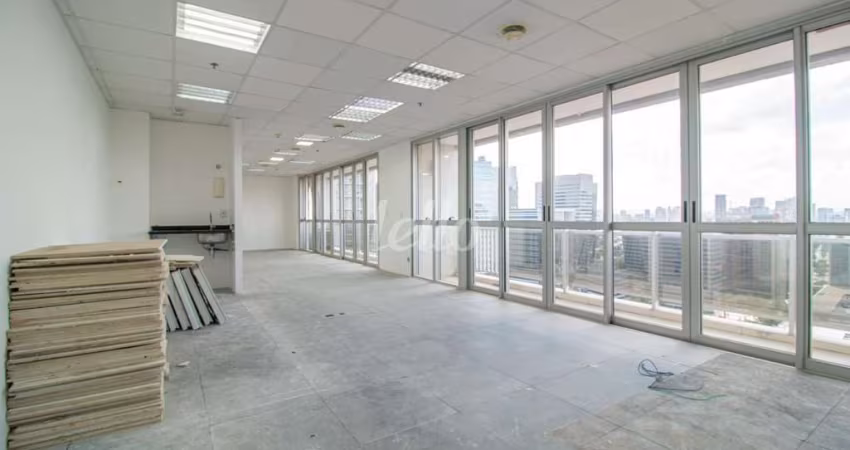 Sala comercial com 1 sala para alugar na Rua Enxovia, --, Chácara Santo Antônio, São Paulo