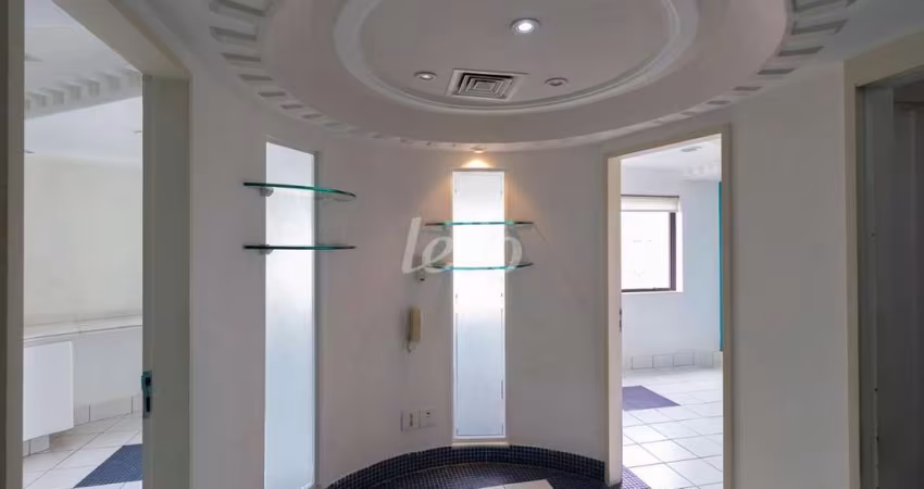 Sala comercial com 1 sala para alugar na Rua Pedroso Alvarenga, --, Itaim Bibi, São Paulo