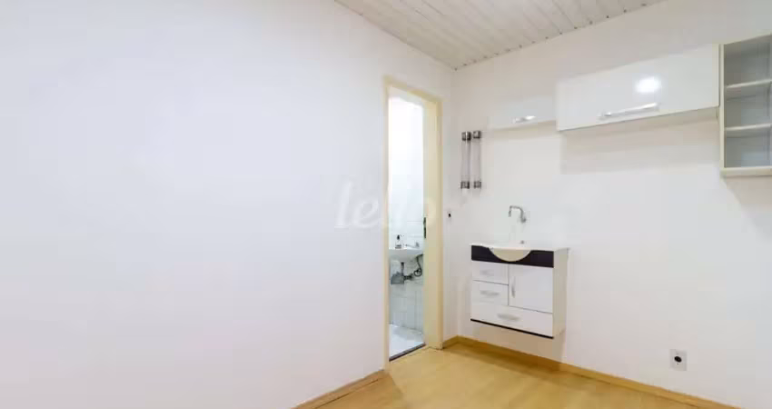 Sala comercial com 2 salas para alugar na Rua Alexandre Dumas, --, Chácara Santo Antônio, São Paulo