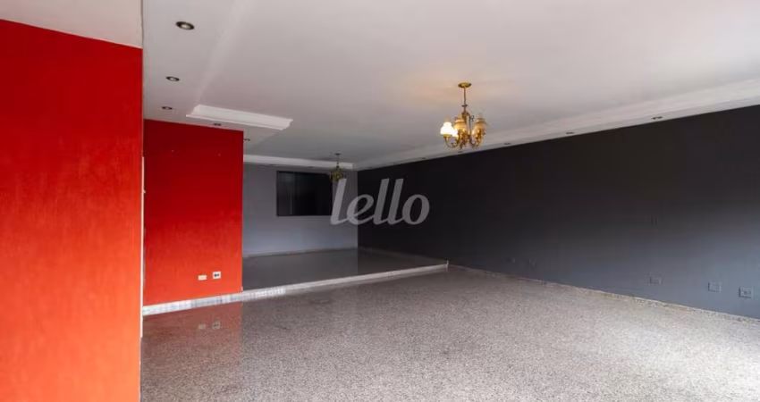 Ponto comercial com 3 salas para alugar na Rua Luís Góis, --, Mirandópolis, São Paulo