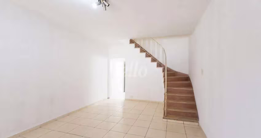 Casa com 2 quartos para alugar na Rua Campo Largo, --, Vila Bertioga, São Paulo