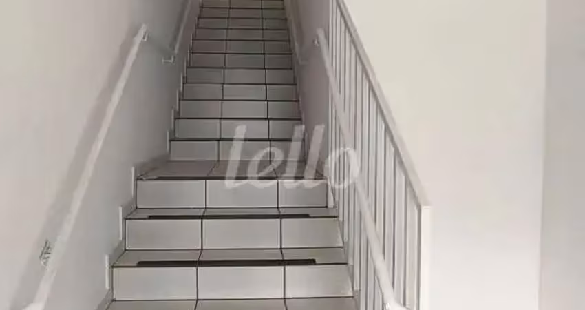 Ponto comercial com 1 sala para alugar na Rua das Hortências, --, Vila Helena, Santo André