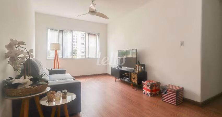Apartamento com 3 quartos para alugar na Rua Tabapuã, --, Itaim Bibi, São Paulo