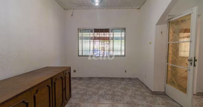 Casa com 3 quartos para alugar na Rua São Jorge, --, Parque São Jorge, São Paulo