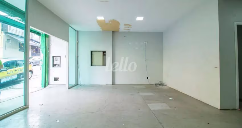 Ponto comercial com 9 salas para alugar na Rua dos Buritis, --, Jardim Oriental, São Paulo