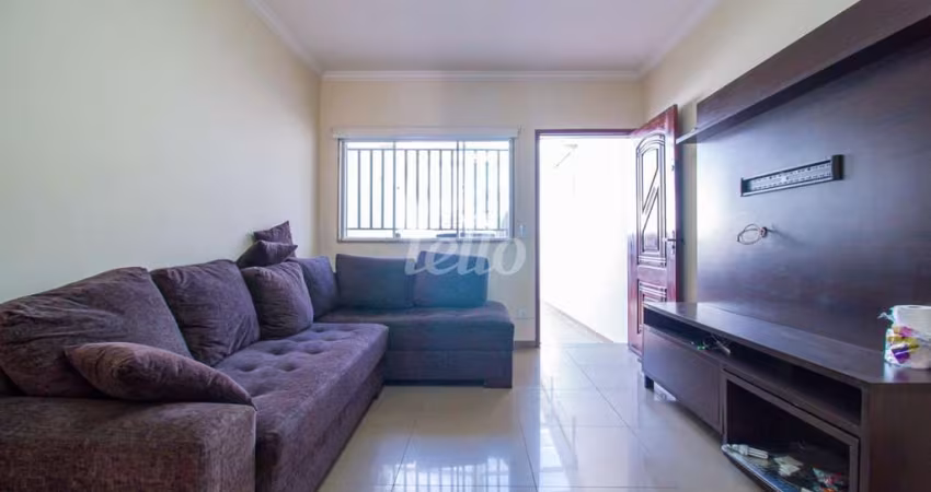 Casa com 3 quartos para alugar na Rua Doutor Fontes de Rezende, --, Vila Dalila, São Paulo