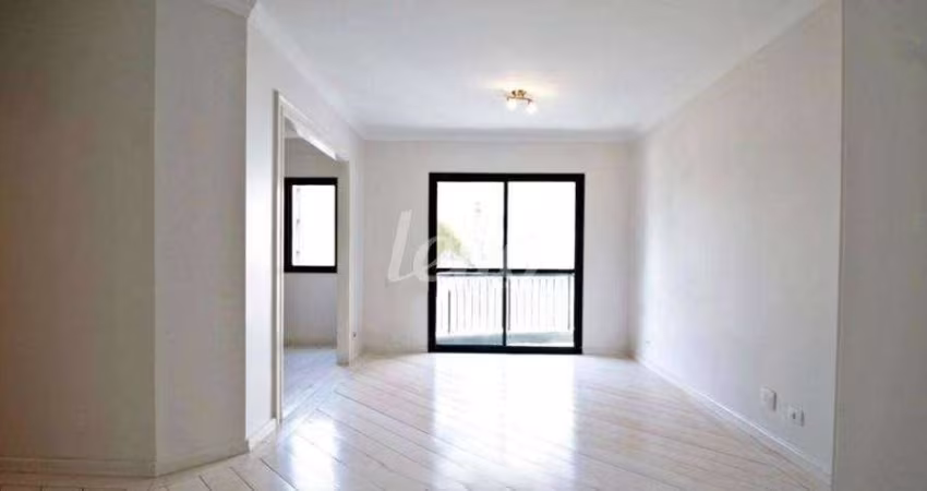 Apartamento com 3 quartos para alugar na Rua Iaiá, --, Itaim Bibi, São Paulo