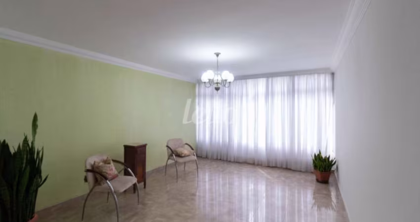 Casa comercial com 1 sala para alugar na Rua Janguruçu, --, Parque da Mooca, São Paulo