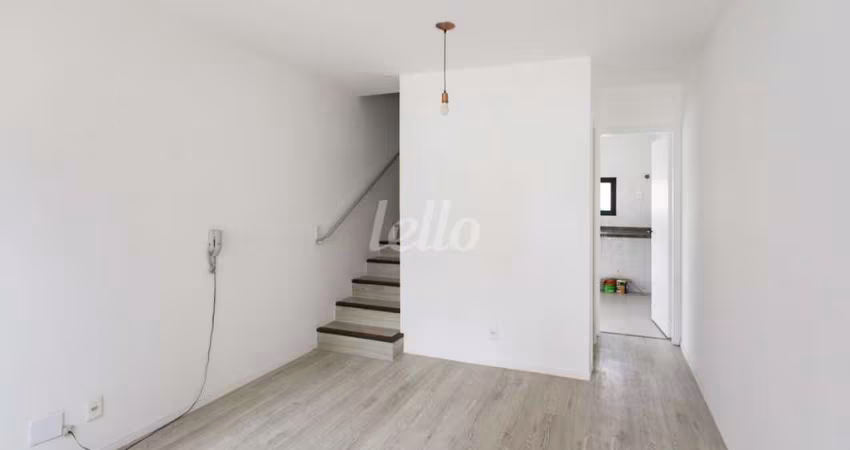 Casa em condomínio fechado com 2 quartos para alugar na Avenida Doutor Francisco Mesquita, --, Jardim Ibitirama, São Paulo
