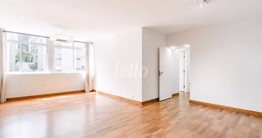 Apartamento com 2 quartos para alugar na Alameda Santos, --, Cerqueira César, São Paulo