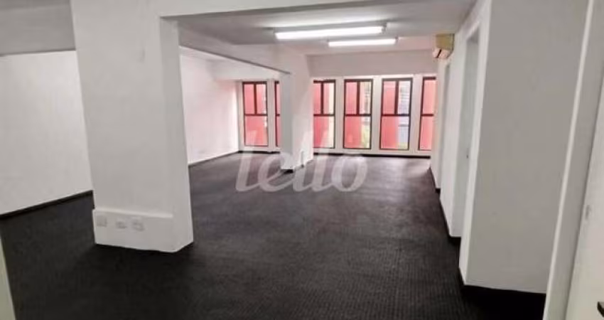 Sala comercial com 6 salas para alugar na Rua Catequese, --, Vila Guiomar, Santo André