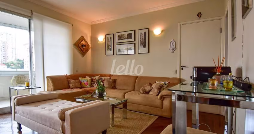 Apartamento com 4 quartos para alugar na Rua Borebi, --, Vila Mariana, São Paulo