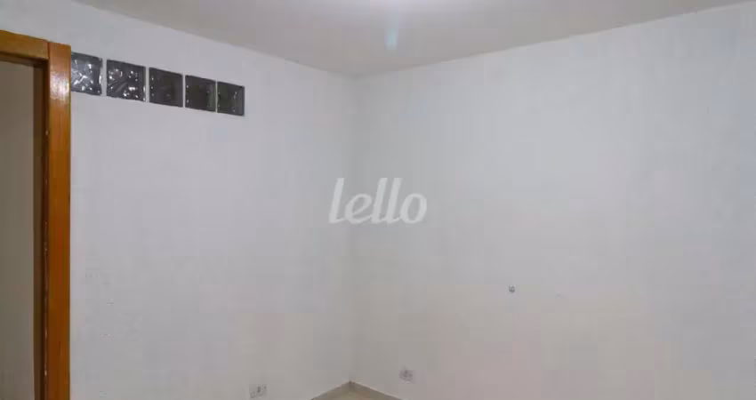 Casa com 3 quartos para alugar na Rua Rio Itapiçu, --, Jardim Santa Cruz, São Paulo