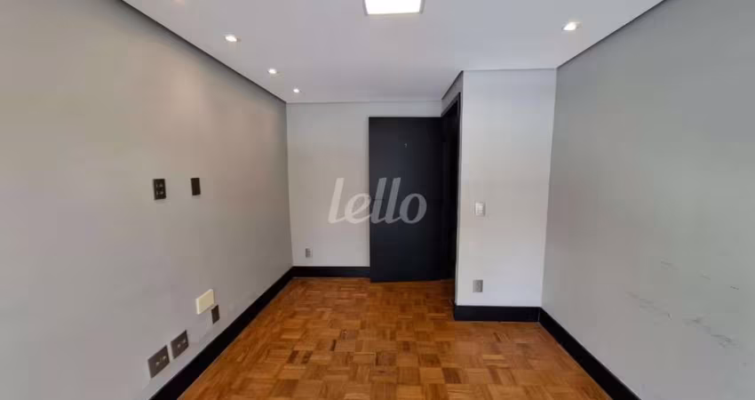 Sala comercial com 1 sala para alugar na Rua Senador Fláquer, --, Centro, Santo André