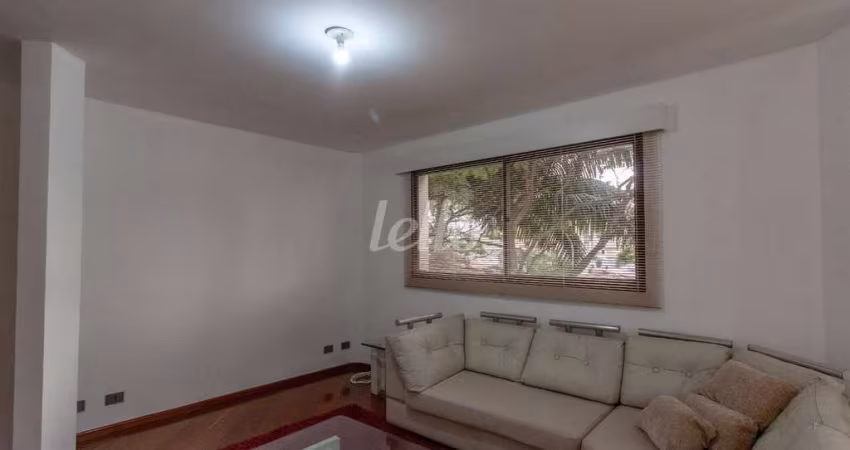 Apartamento com 4 quartos para alugar na Rua Dona Januária, --, Vila Regente Feijó, São Paulo