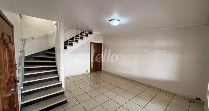 Casa com 2 quartos para alugar na Rua Hollywood, --, Cidade Monções, São Paulo