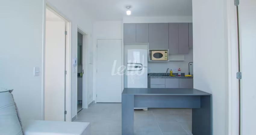 Apartamento com 2 quartos para alugar na Avenida João Dias, --, Santo Amaro, São Paulo