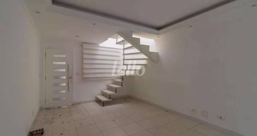 Casa com 2 quartos para alugar na Rua Euclides Pacheco, --, Vila Gomes Cardim, São Paulo