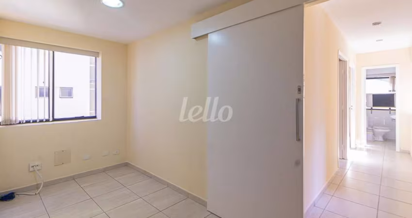 Sala comercial com 2 salas para alugar na Rua Maestro Cardim, --, Liberdade, São Paulo