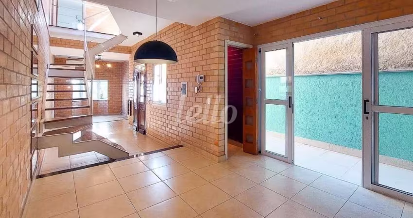 Casa com 3 quartos para alugar na Rua Francisco Bayardo, --, Pompéia, São Paulo