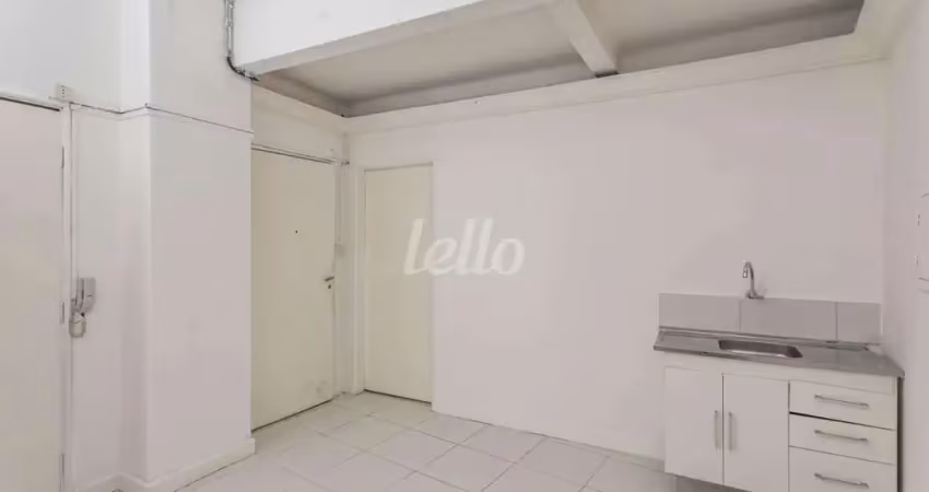 Sala comercial com 1 sala para alugar na Rua Coronel Xavier de Toledo, --, República, São Paulo