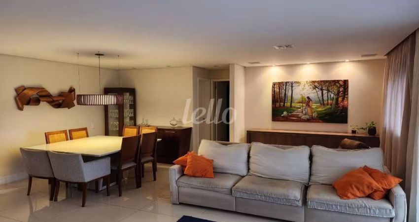 Apartamento com 3 quartos para alugar na Rua Morais de Barros, --, Campo Belo, São Paulo
