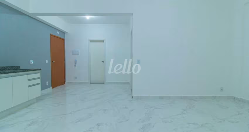 Apartamento com 2 quartos para alugar na Rua Vale da Macieira, --, Jardim Miriam, São Paulo