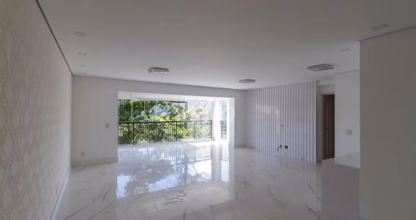 Apartamento com 3 quartos para alugar na Rua Mateus Garcia, --, Vila Irmãos Arnoni, São Paulo