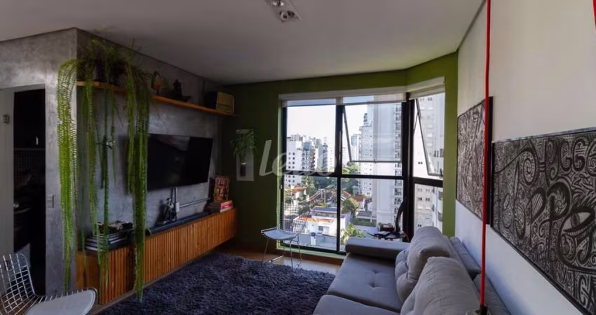 Apartamento com 2 quartos para alugar na Avenida Moema, --, Moema, São Paulo