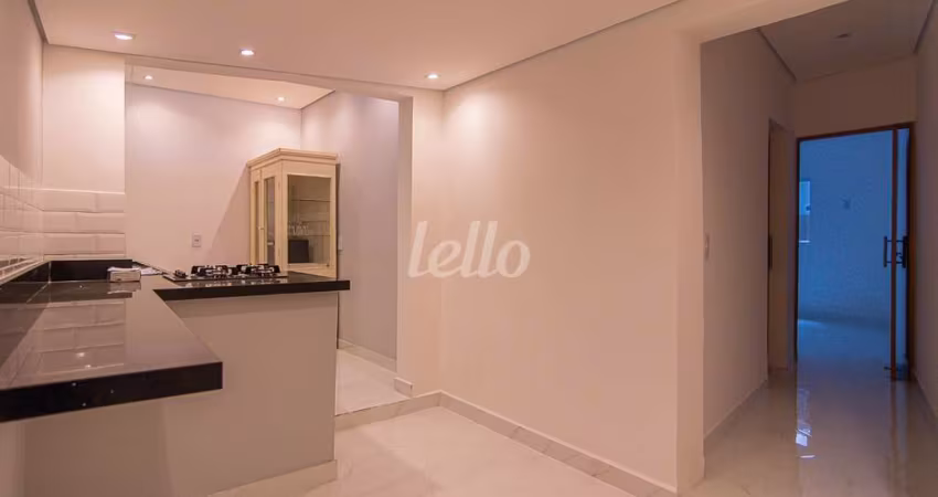 Casa com 3 quartos para alugar na Rua Quirino Pucca, --, Vila Romana, São Paulo
