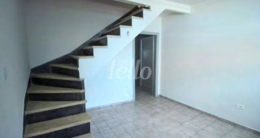 Casa com 2 quartos para alugar na Rua Florindo Brás, --, Quarta Parada, São Paulo