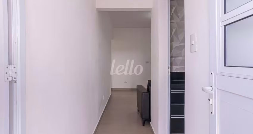 Casa com 2 quartos para alugar na Avenida Conceição, --, Carandiru, São Paulo