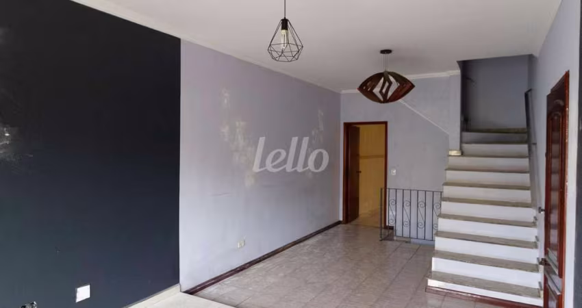 Casa com 3 quartos para alugar na Rua Márcio Mazzei, --, Vila Nova Mazzei, São Paulo