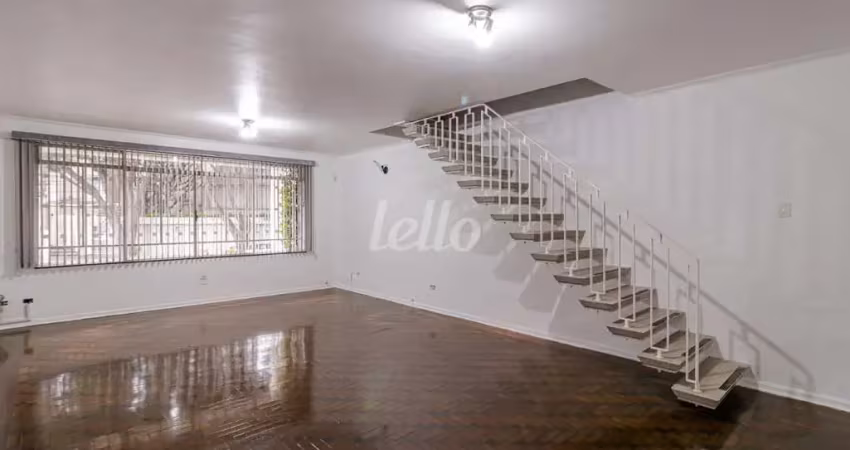 Casa comercial com 1 sala para alugar na Rua Antônio Augusto Covello, --, Vila Monumento, São Paulo