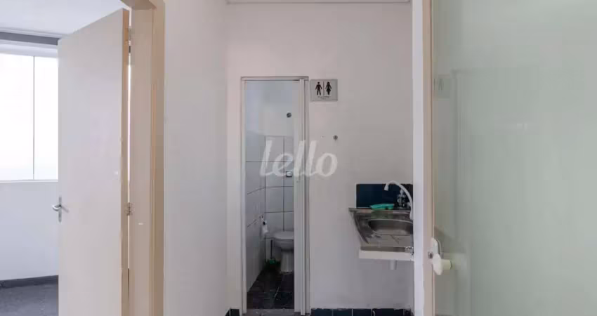 Sala comercial com 1 sala para alugar na Rua Padre Adelino, --, Quarta Parada, São Paulo