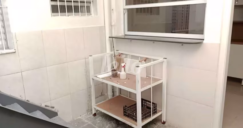 Casa com 4 quartos para alugar na Avenida Jurema, --, Indianópolis, São Paulo