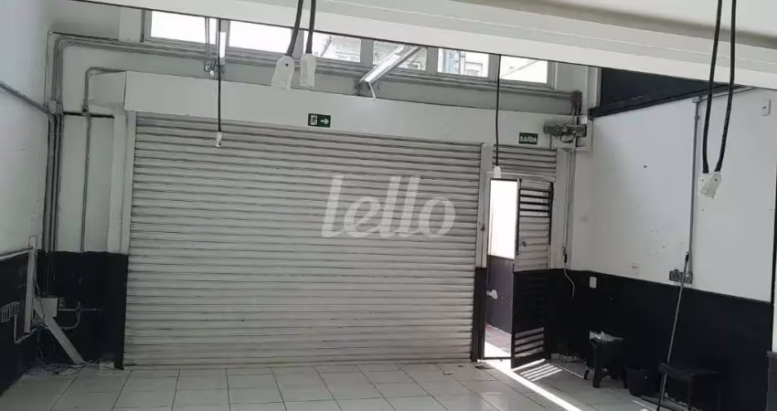 Apartamento com 3 quartos para alugar na Avenida Celso Garcia, --, Brás, São Paulo