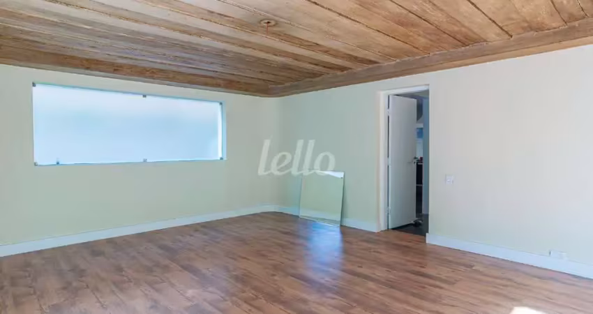 Apartamento com 3 quartos para alugar na Rua Ismael Neri, --, Água Fria, São Paulo