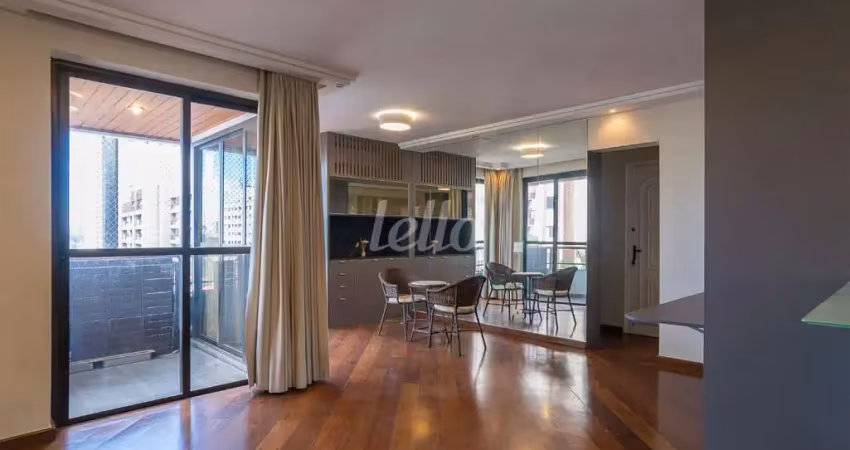 Apartamento com 3 quartos para alugar na Rua Caravelas, --, Vila Mariana, São Paulo
