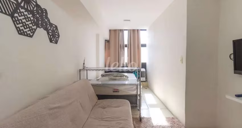 Apartamento com 2 quartos para alugar na Avenida Prestes Maia, --, Centro, São Paulo