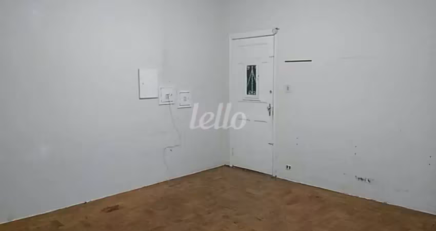 Apartamento com 3 quartos para alugar na Rua Teodoro Sampaio, --, Pinheiros, São Paulo