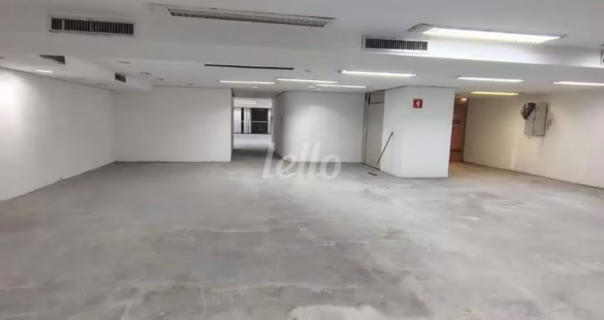 Sala comercial para alugar na Rua Líbero Badaró, --, Centro, São Paulo