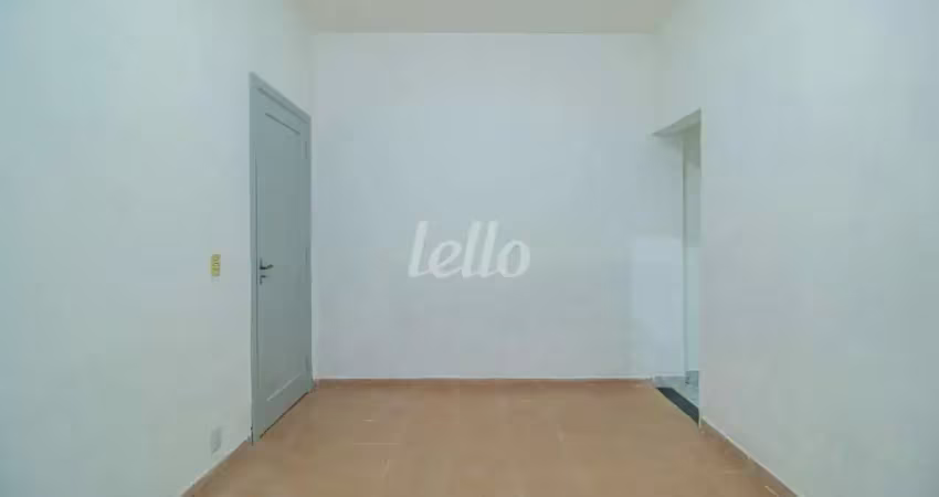 Casa com 1 quarto para alugar na Rua Barão de Penedo, --, Água Rasa, São Paulo