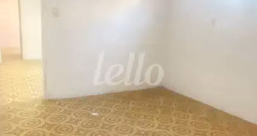 Casa comercial com 6 salas para alugar na Avenida Luca, --, Chácara Mafalda, São Paulo