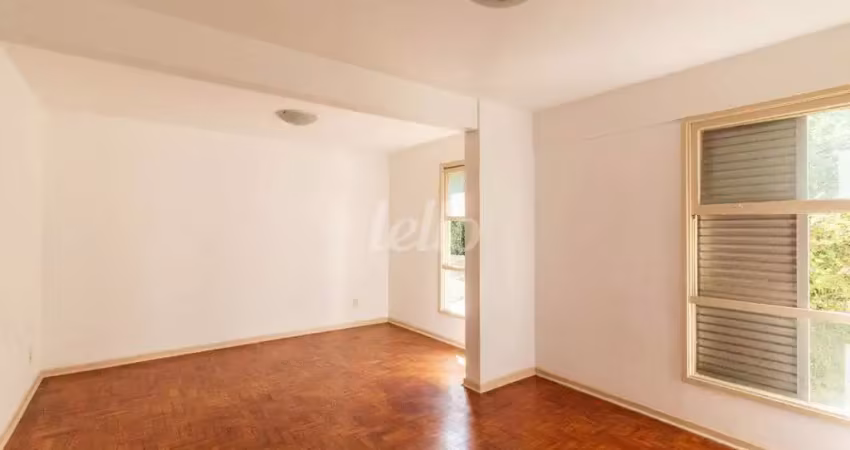 Apartamento com 2 quartos para alugar na Rua Treze de Maio, --, Bela Vista, São Paulo